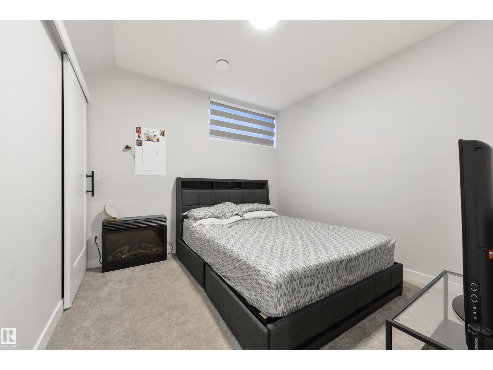 8313 76 Av Nw Property Photo 38