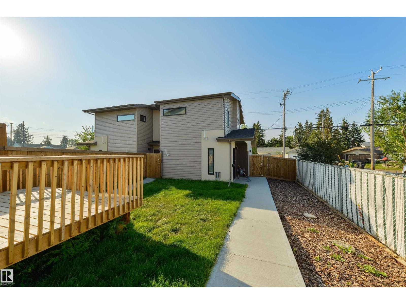 8313 76 Av Nw Property Photo 45