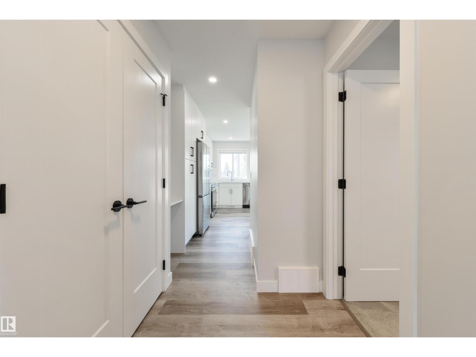 8313 76 Av Nw Property Photo 49