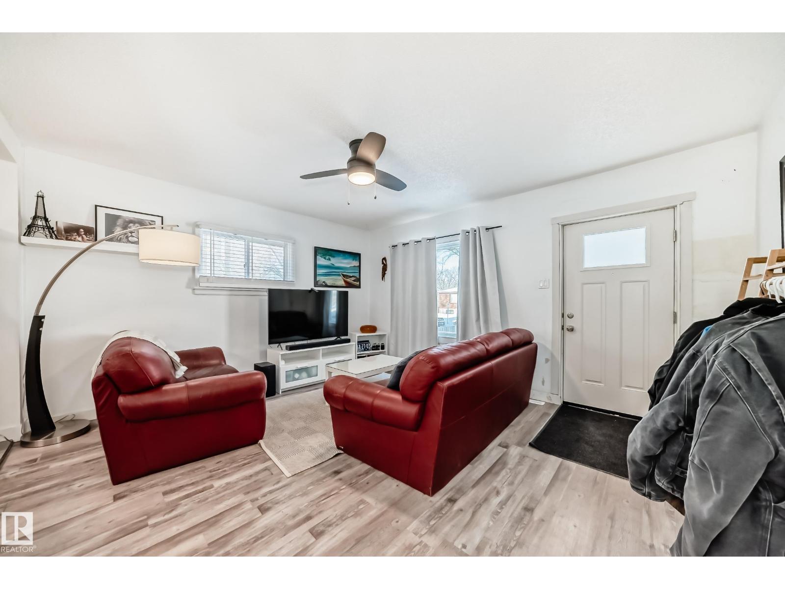 11429 89 St Nw Property Photo 9