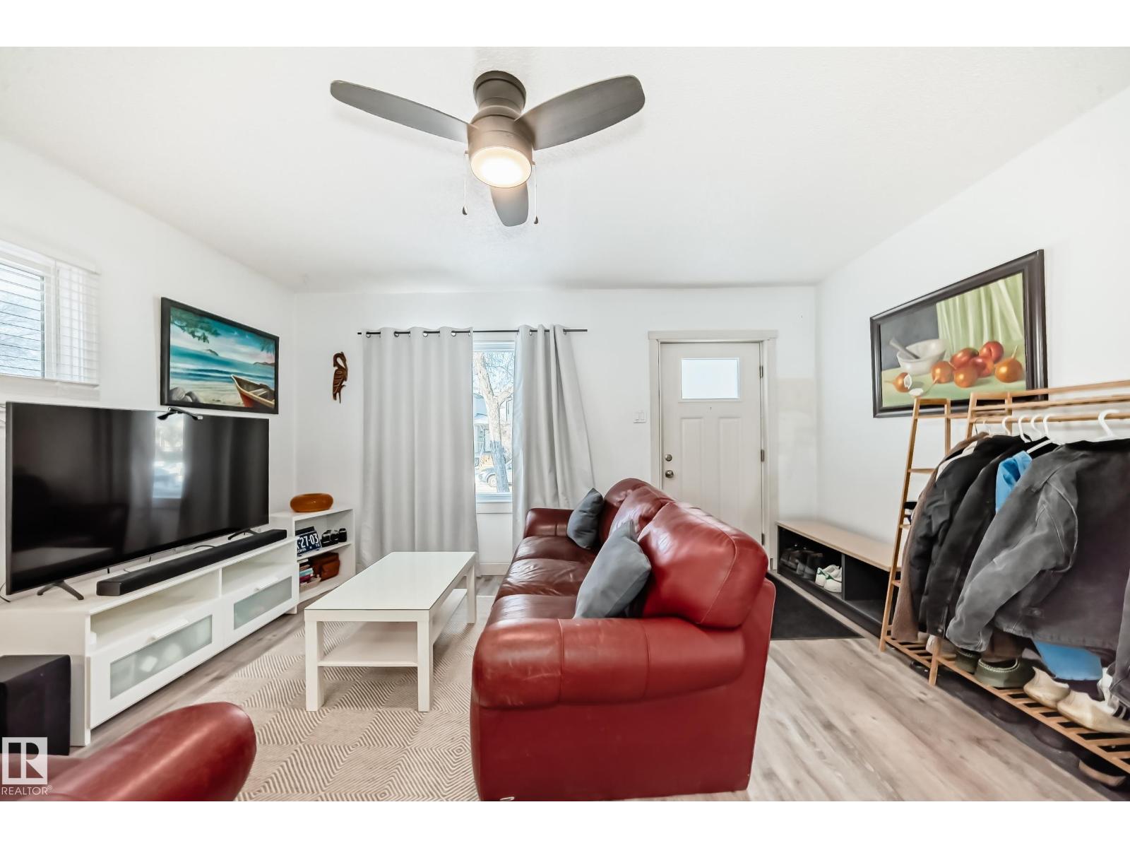 11429 89 St Nw Property Photo 10