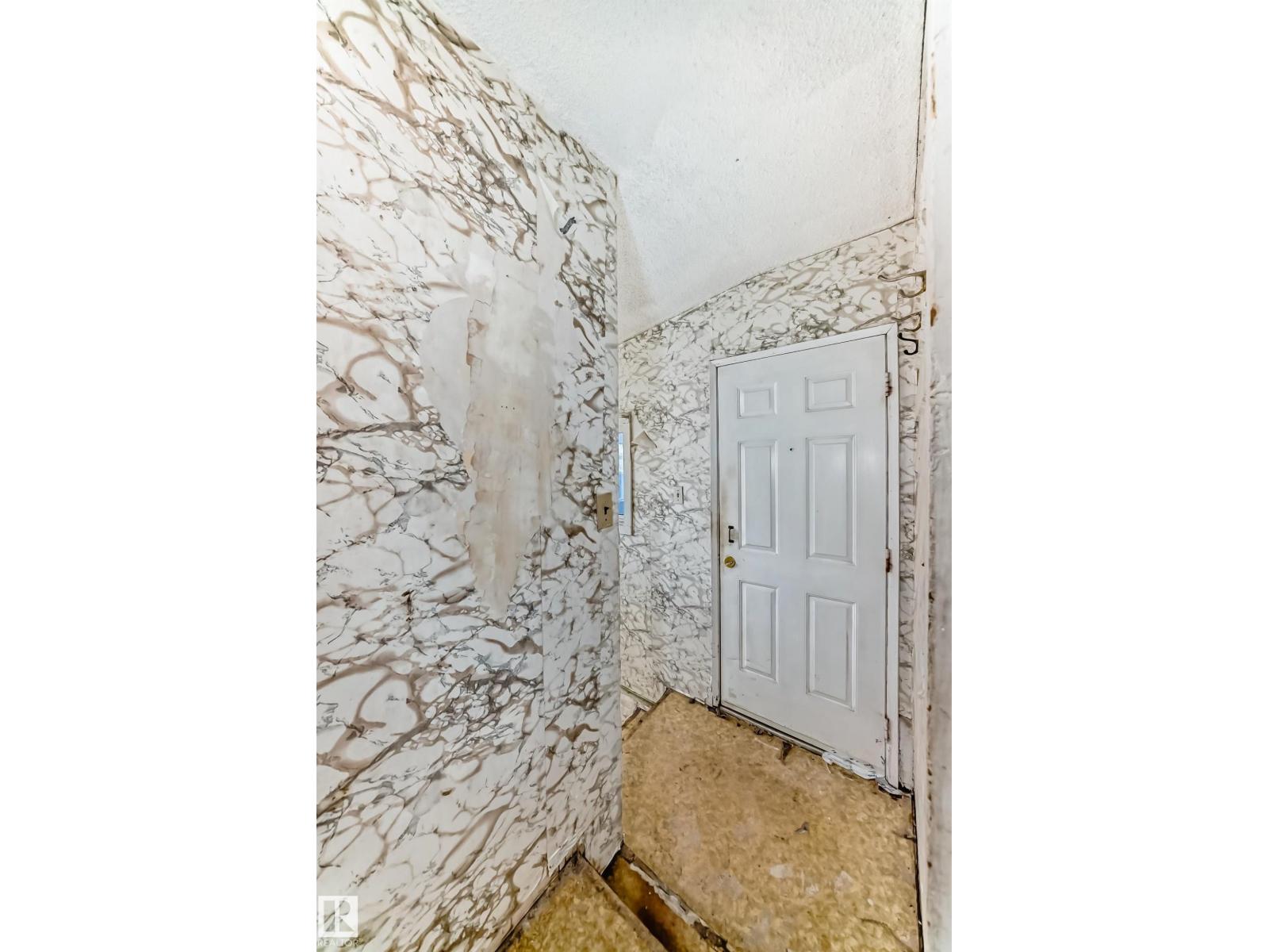 11429 89 St Nw Property Photo 40