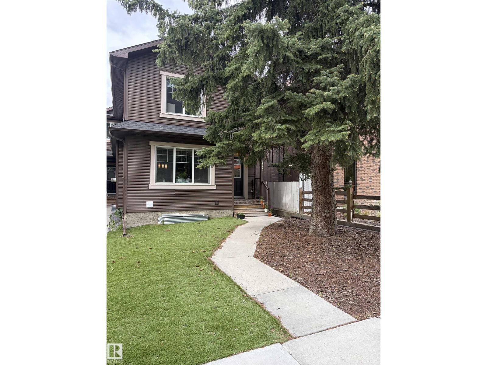 10914 71 AV NW Property Photo 1