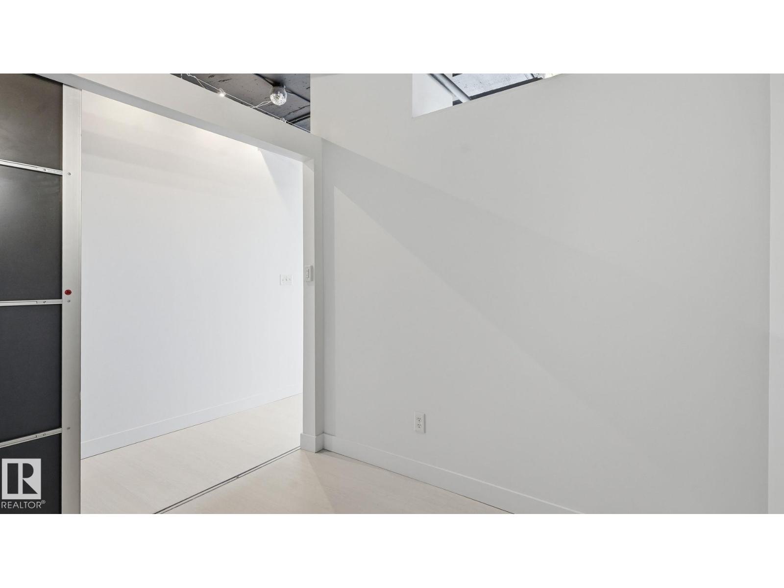 #1707 10024 Jasper Av Nw Property Photo 14