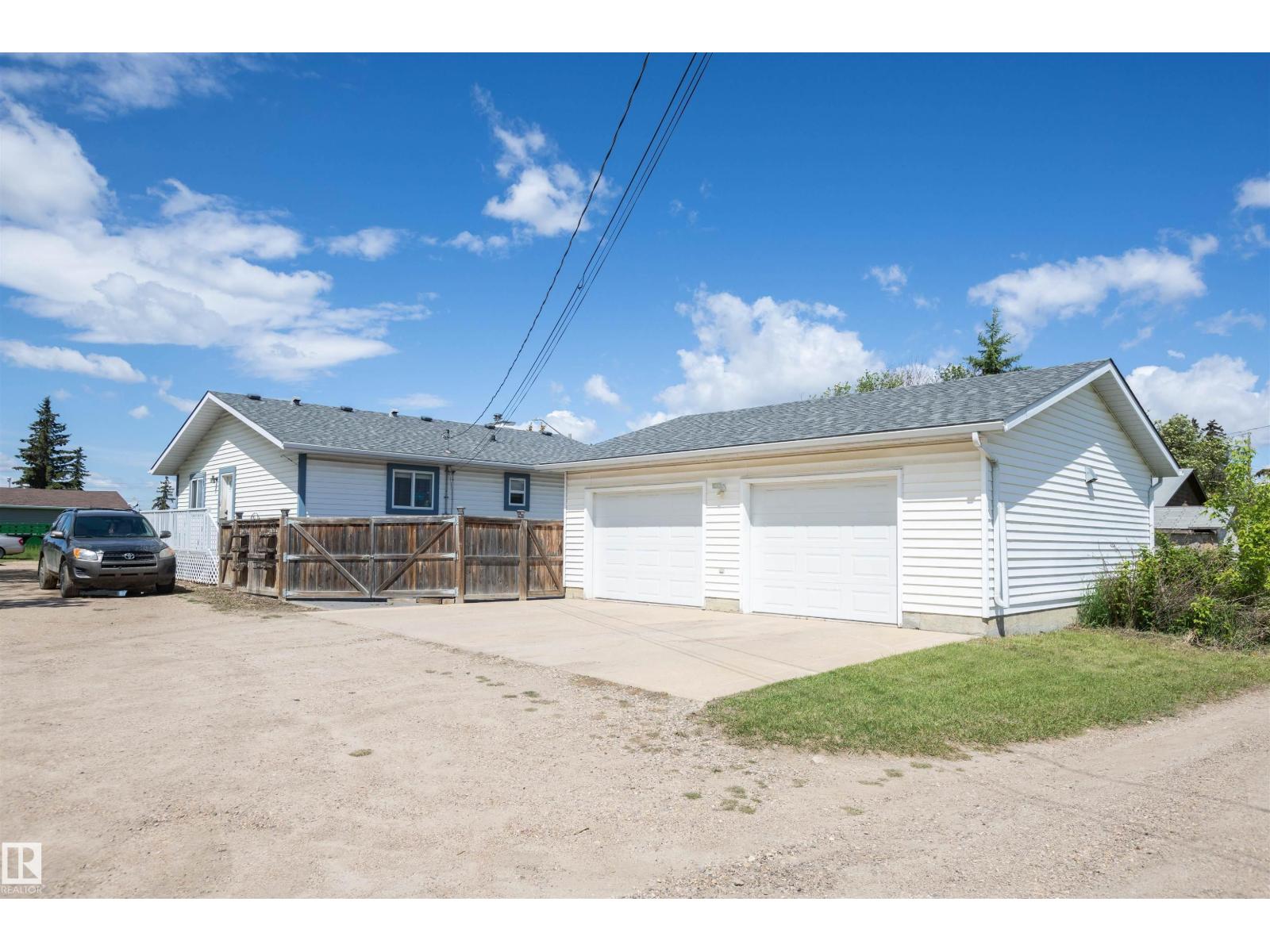 10232 101 St Property Photo 13
