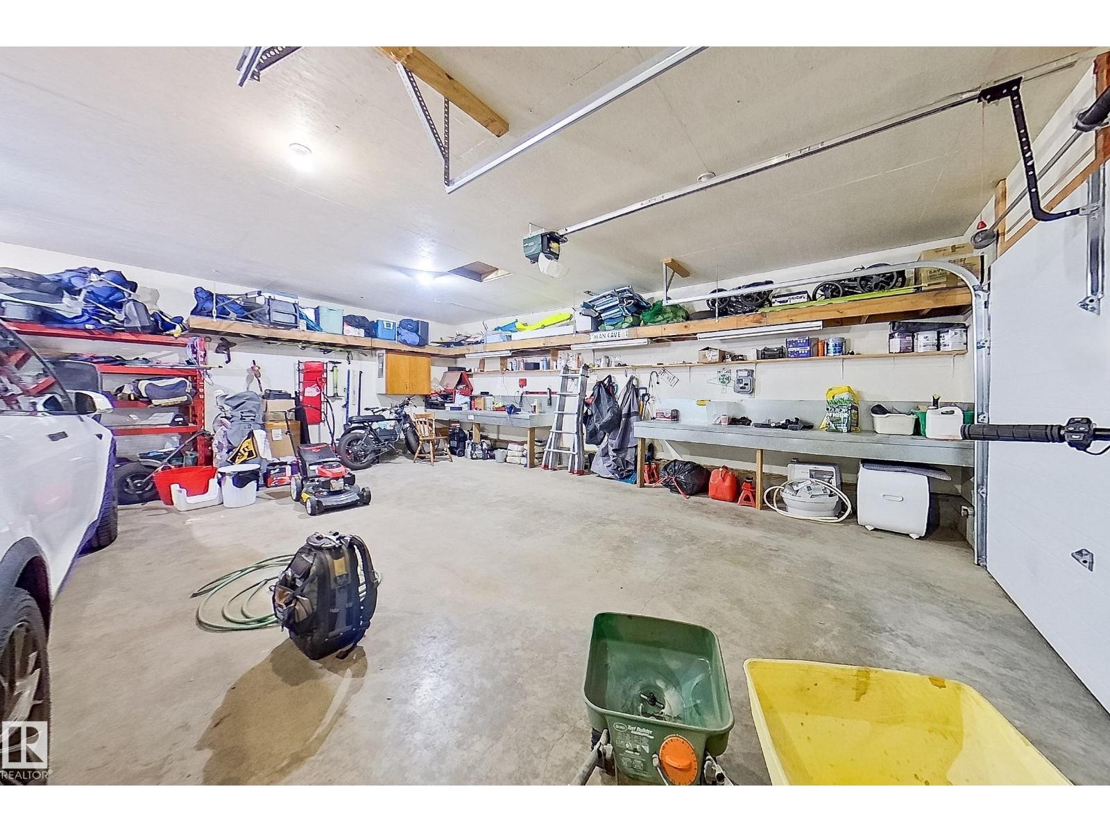 10232 101 St Property Photo 15