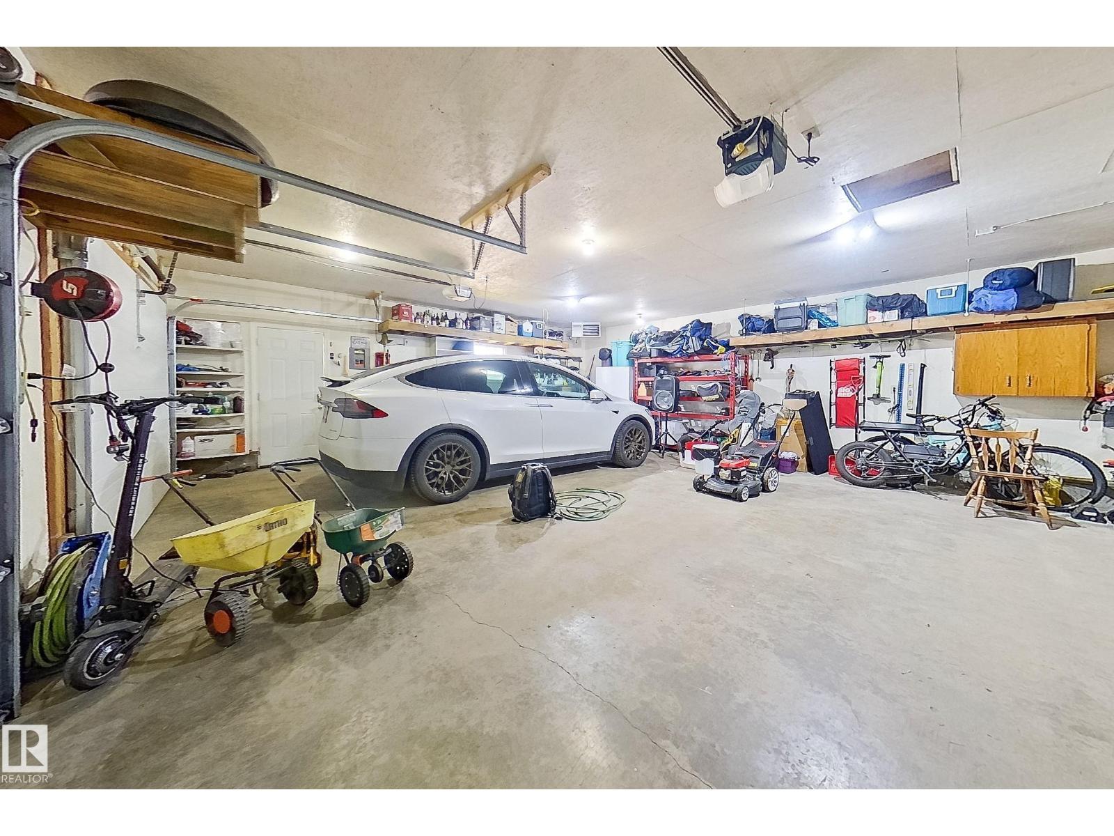 10232 101 St Property Photo 16