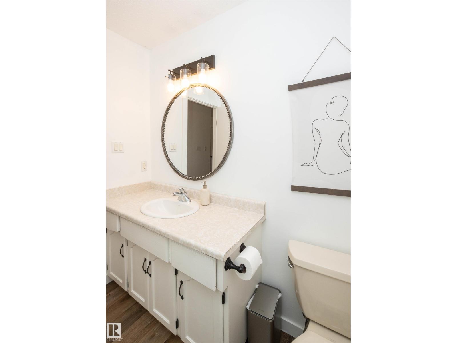 10232 101 St Property Photo 36