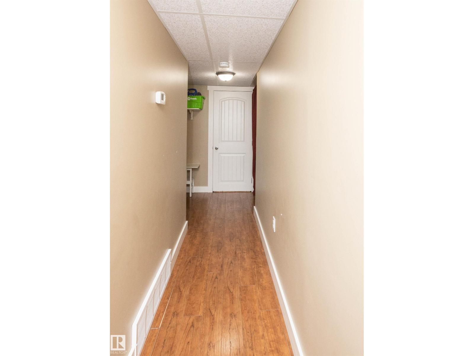 10232 101 St Property Photo 51
