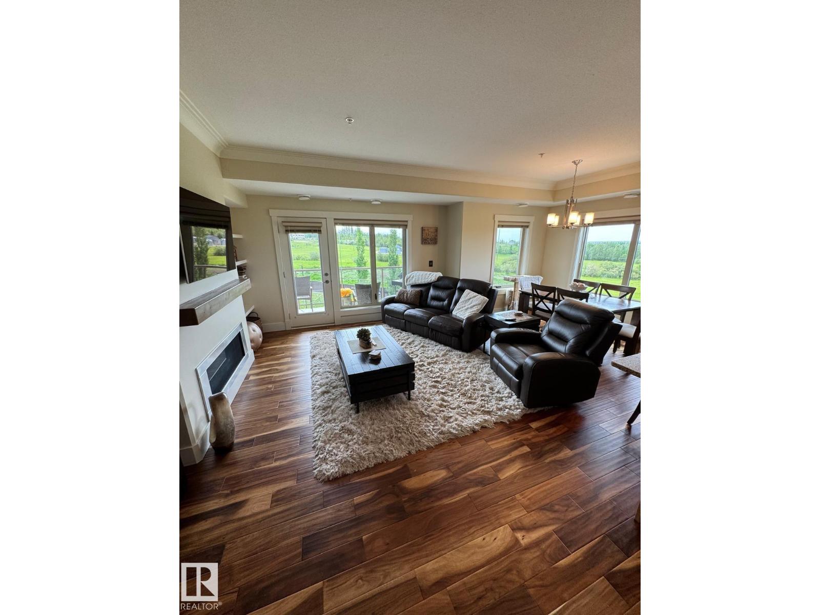 #302 5201 Brougham Dr Property Photo 4