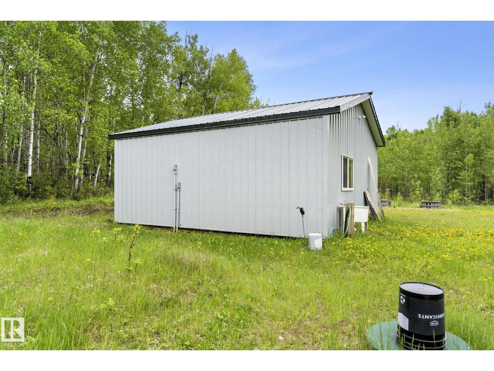 24007 Twp Road 592 Property Photo 5
