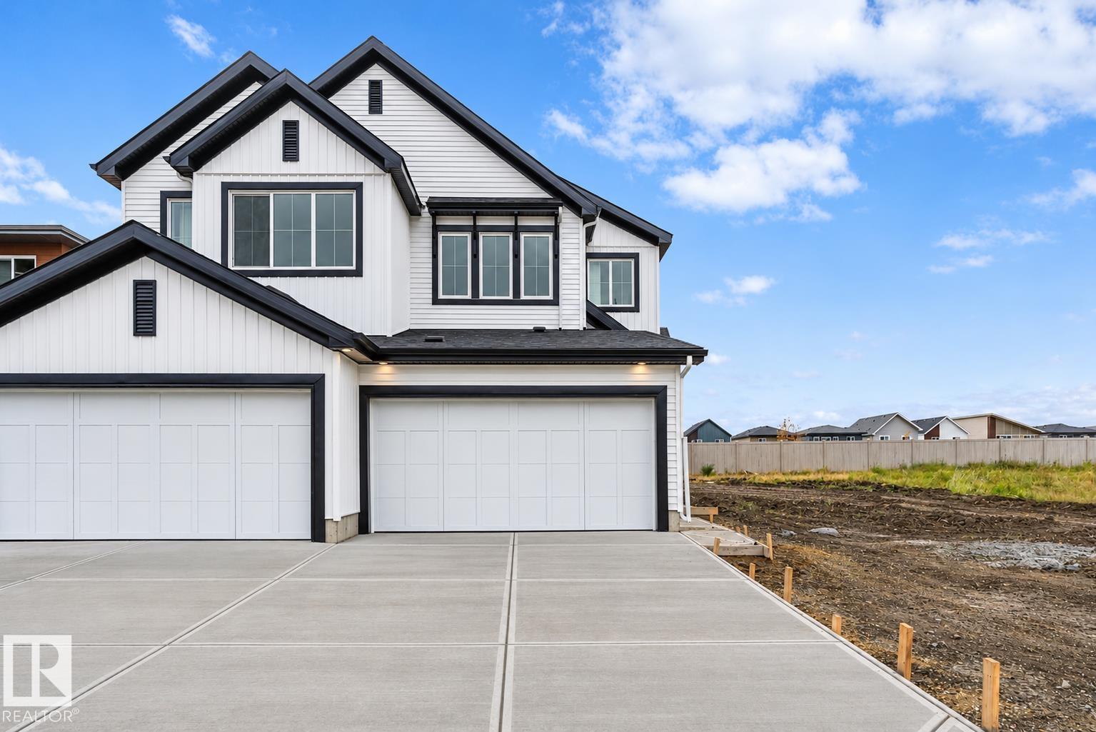 19005 24 Av Nw Property Photo 3