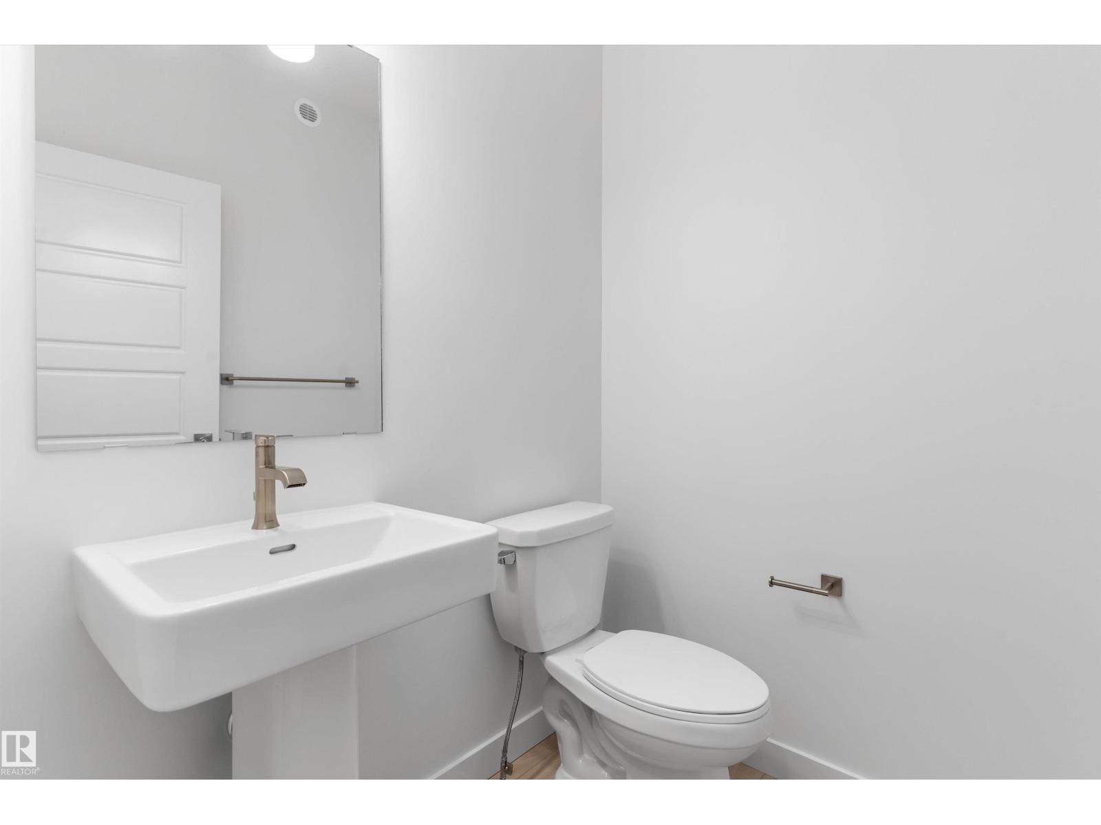 19005 24 Av Nw Property Photo 5