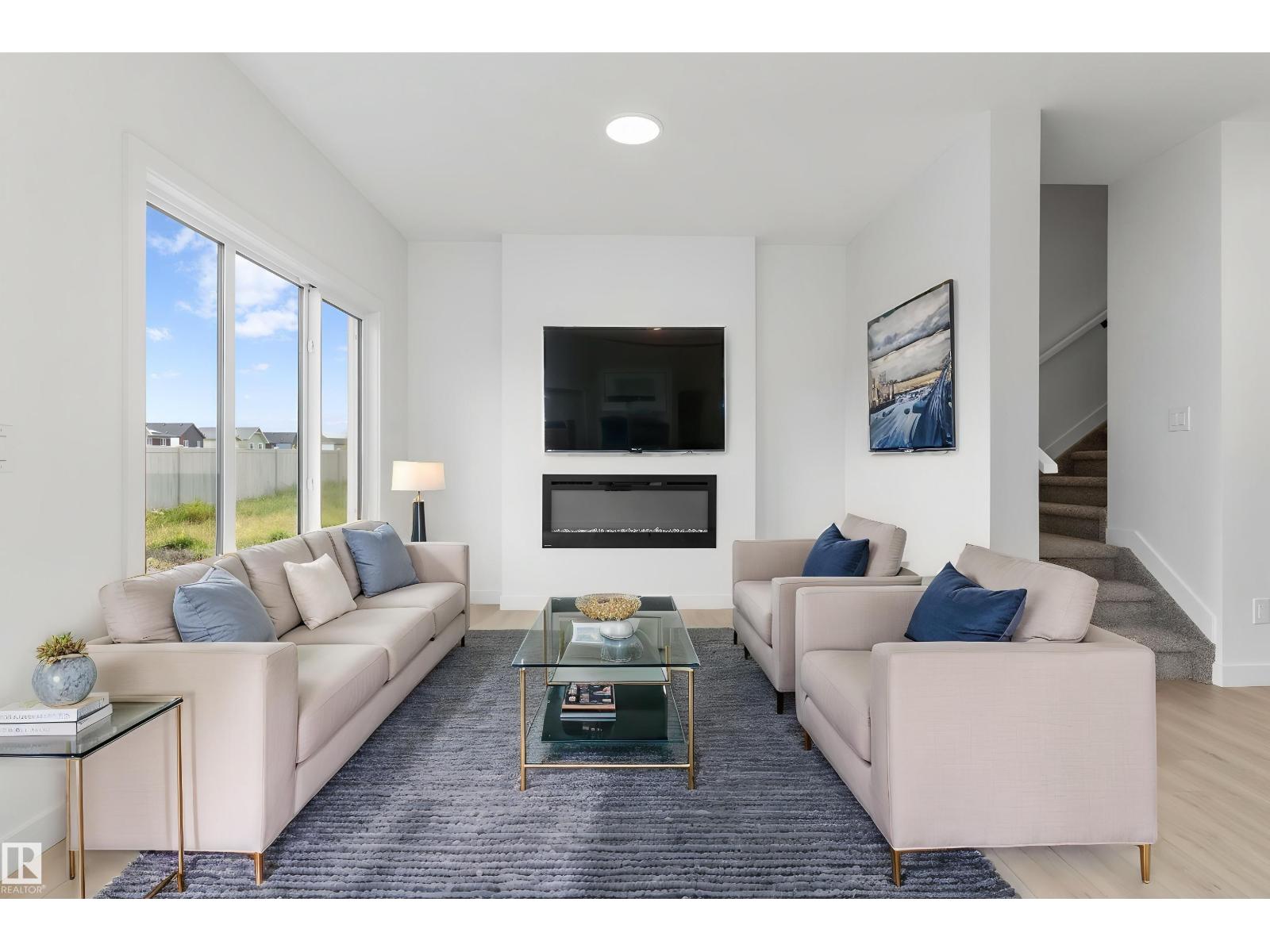 19005 24 Av Nw Property Photo 16