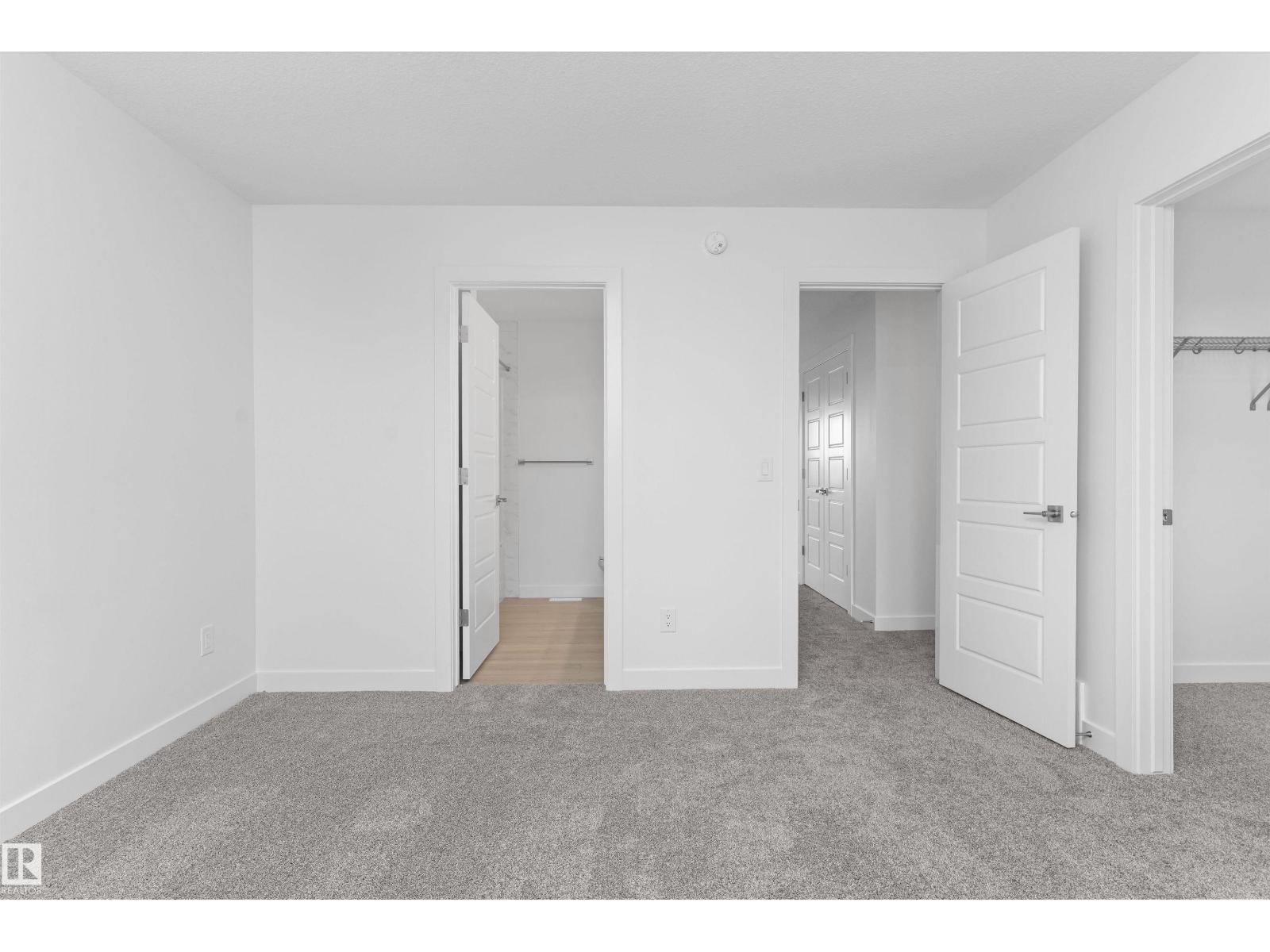 19005 24 Av Nw Property Photo 23