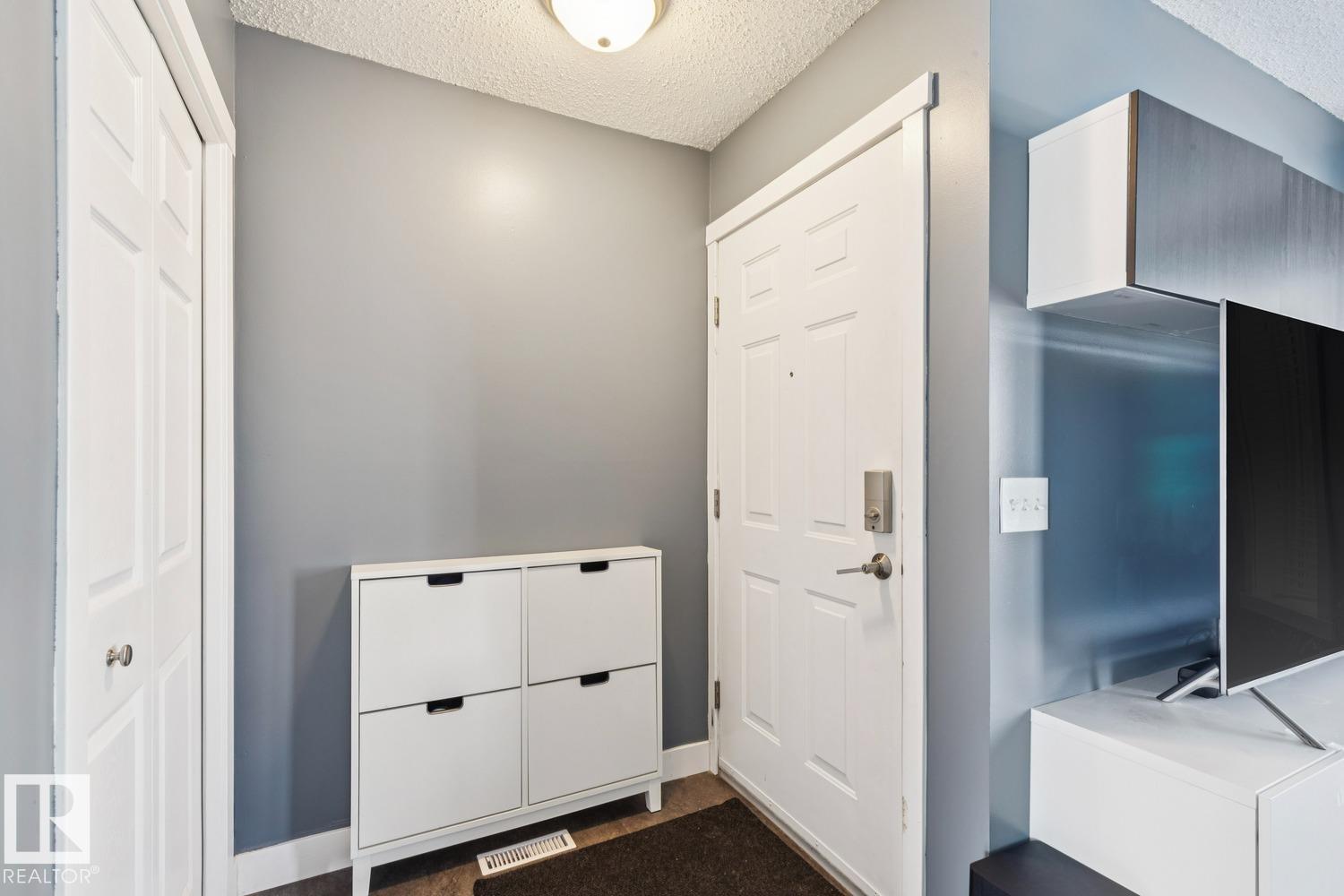 15043 132 St Nw Property Photo 2