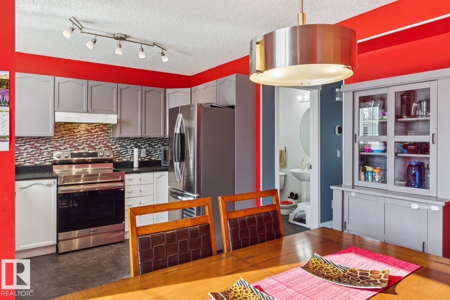 15043 132 St Nw Property Photo 9