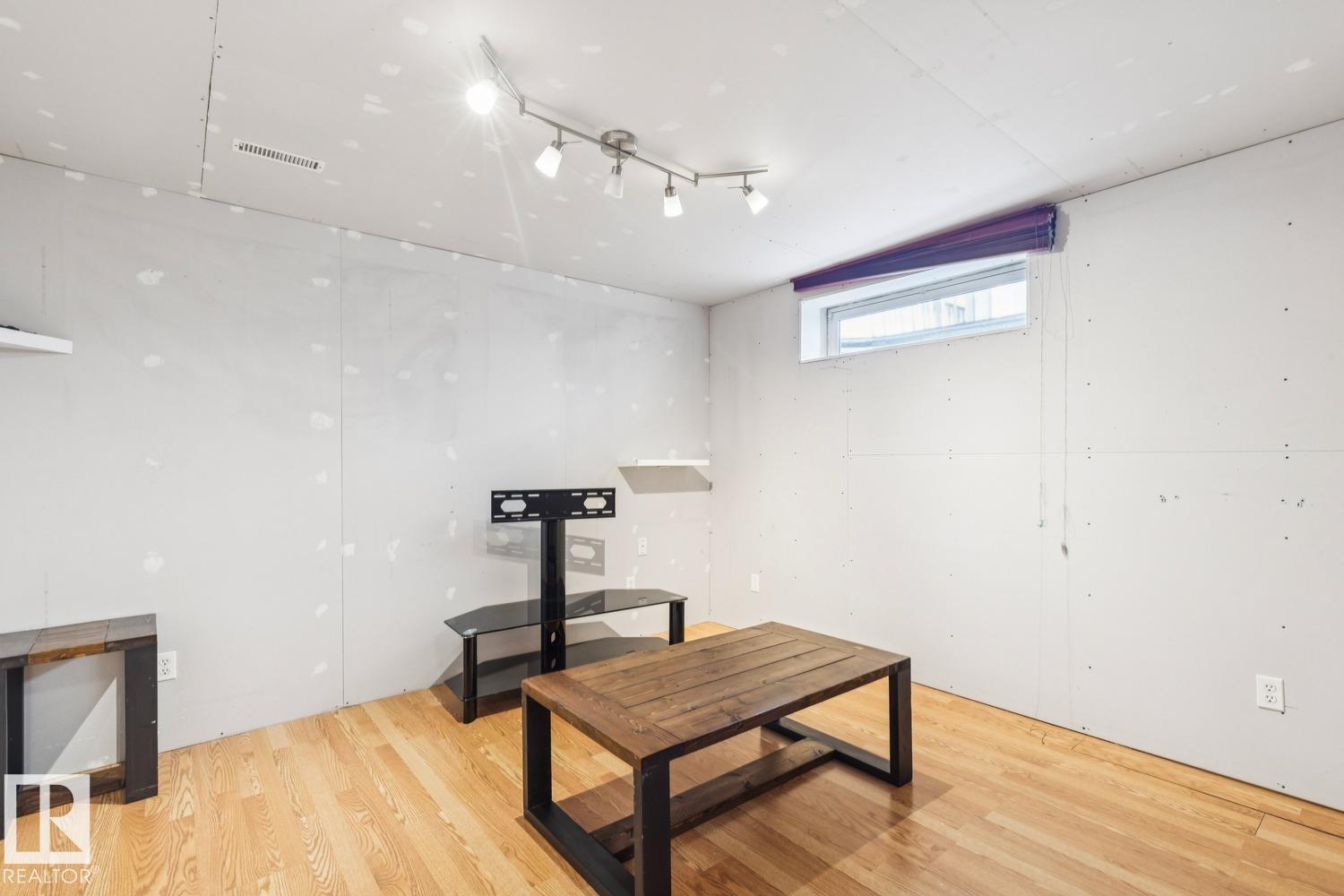 15043 132 St Nw Property Photo 22