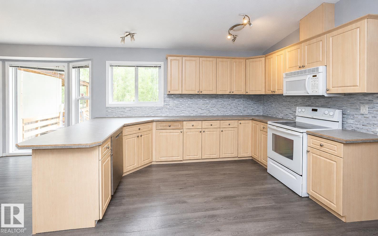 209 5128 Highway 18 Property Photo 36