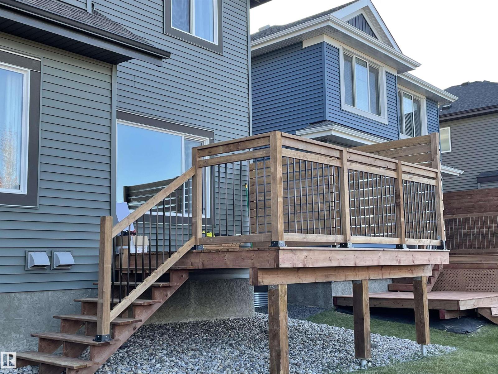 5912 19 Av Sw Property Photo 39