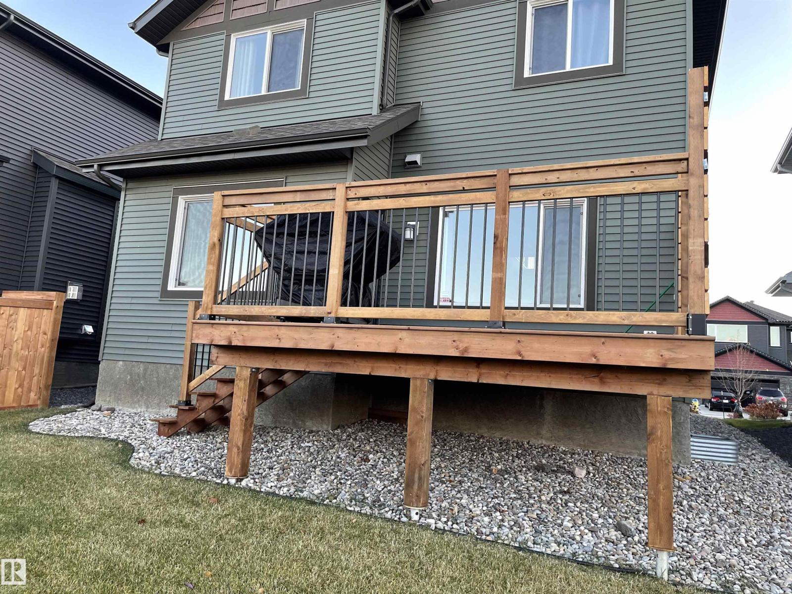 5912 19 Av Sw Property Photo 41