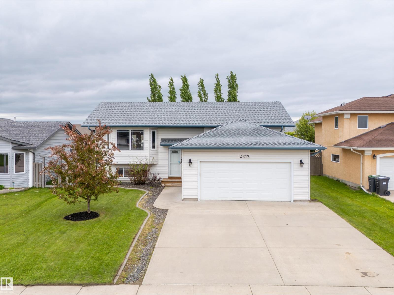 2612 6 AV Property Photo 1