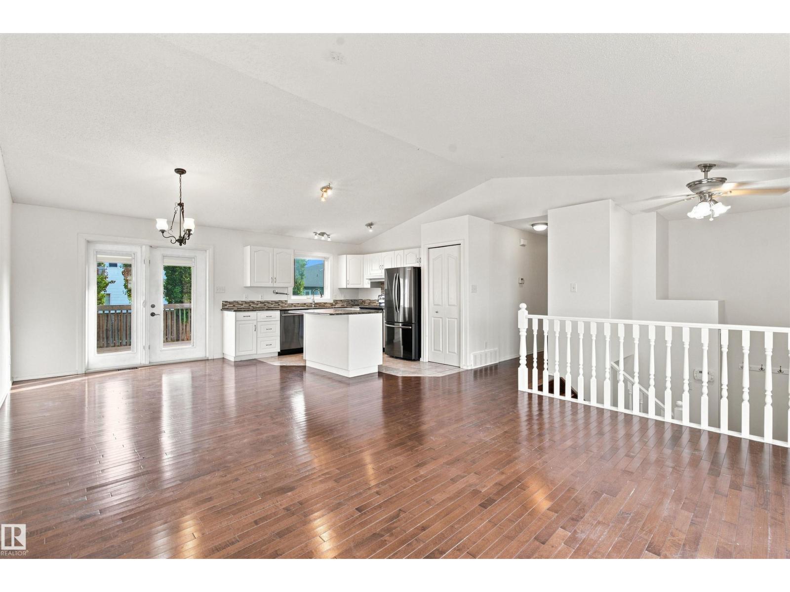 2612 6 Av Property Photo 3