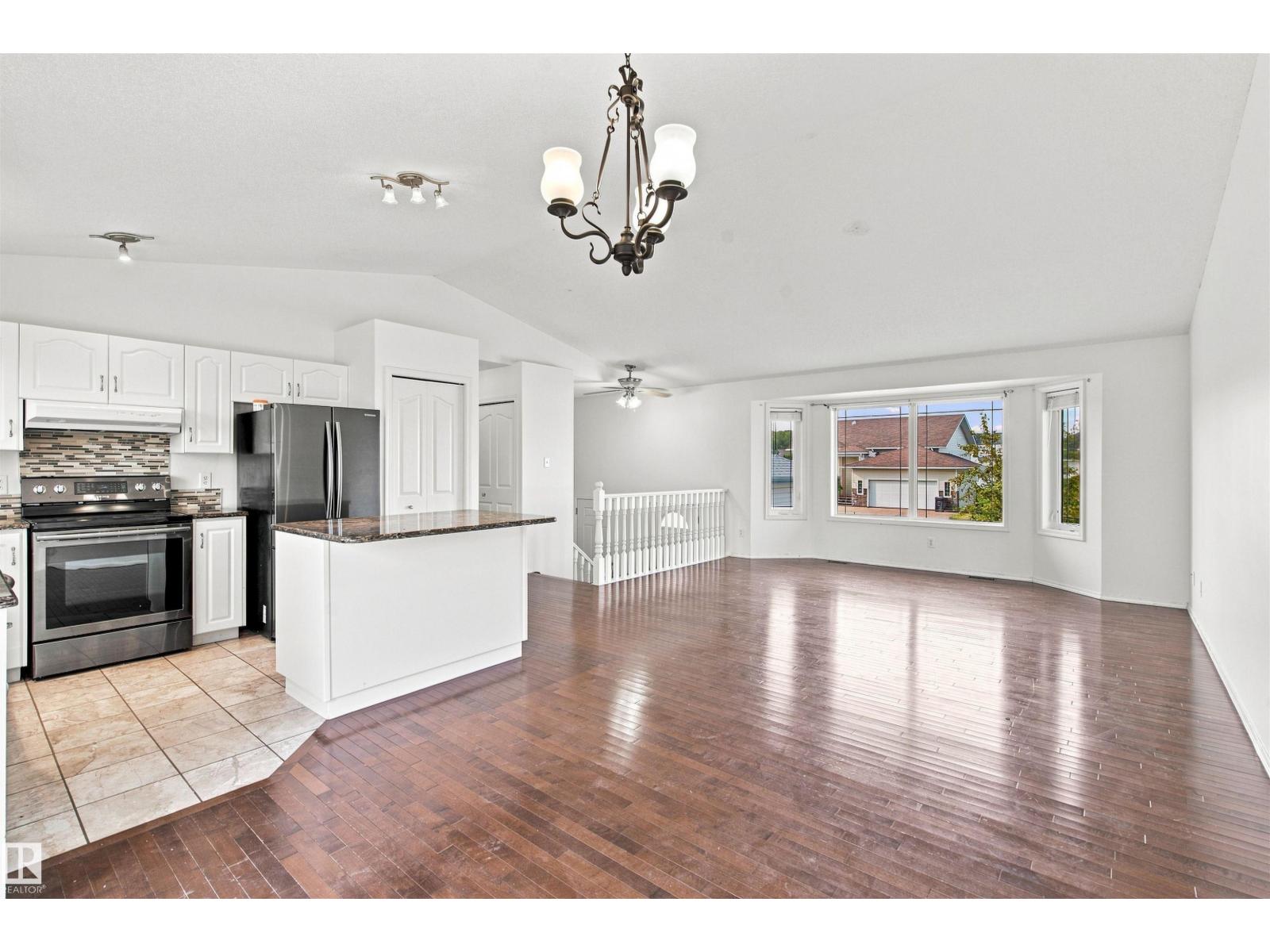 2612 6 Av Property Photo 7