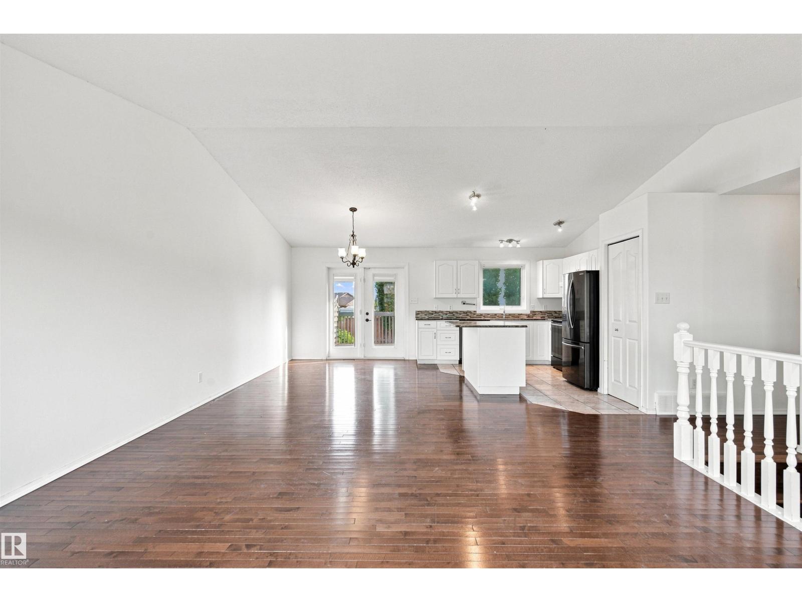2612 6 Av Property Photo 8