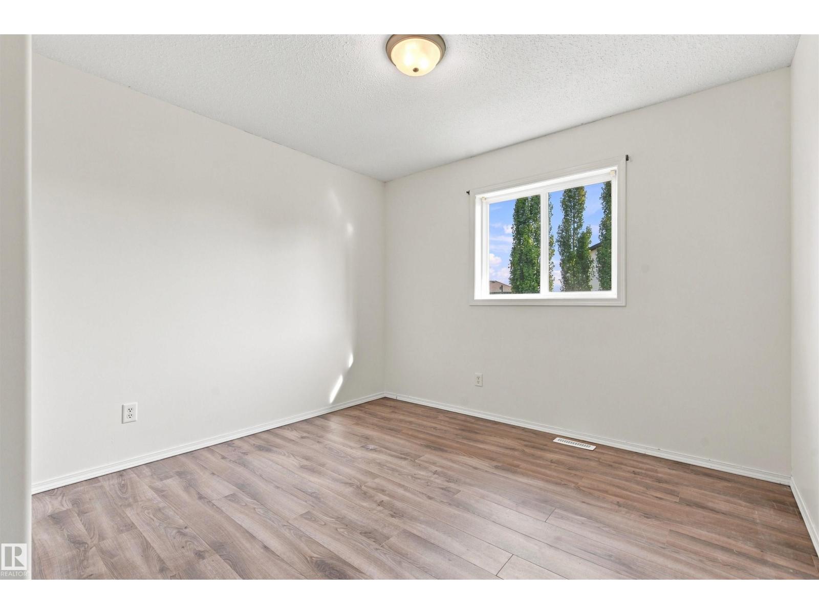 2612 6 Av Property Photo 12