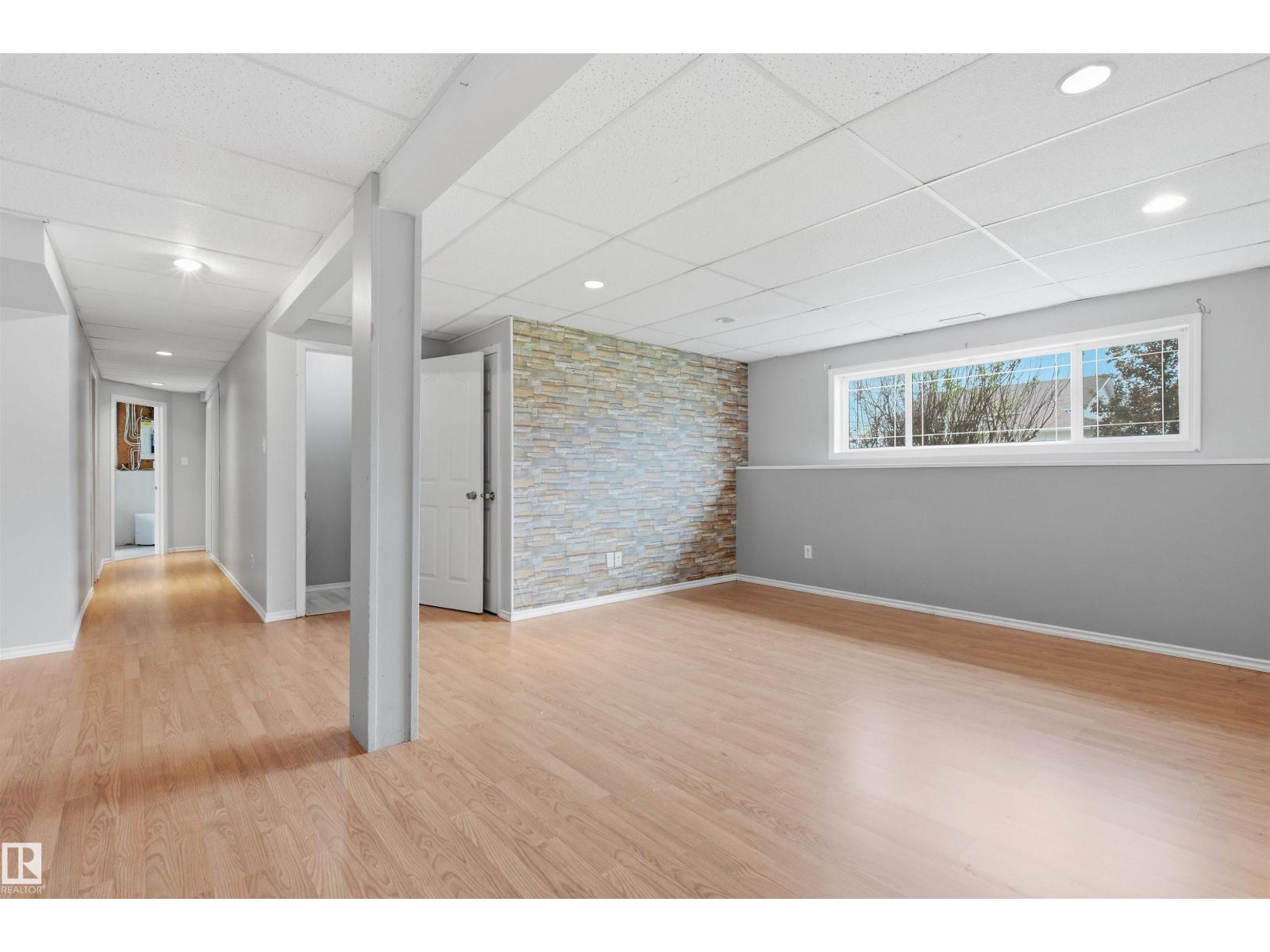 2612 6 Av Property Photo 19