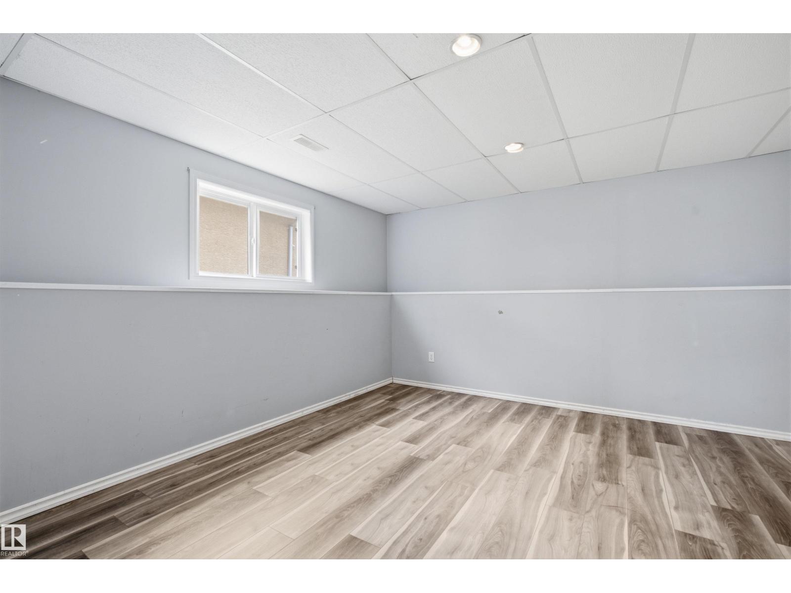 2612 6 Av Property Photo 20