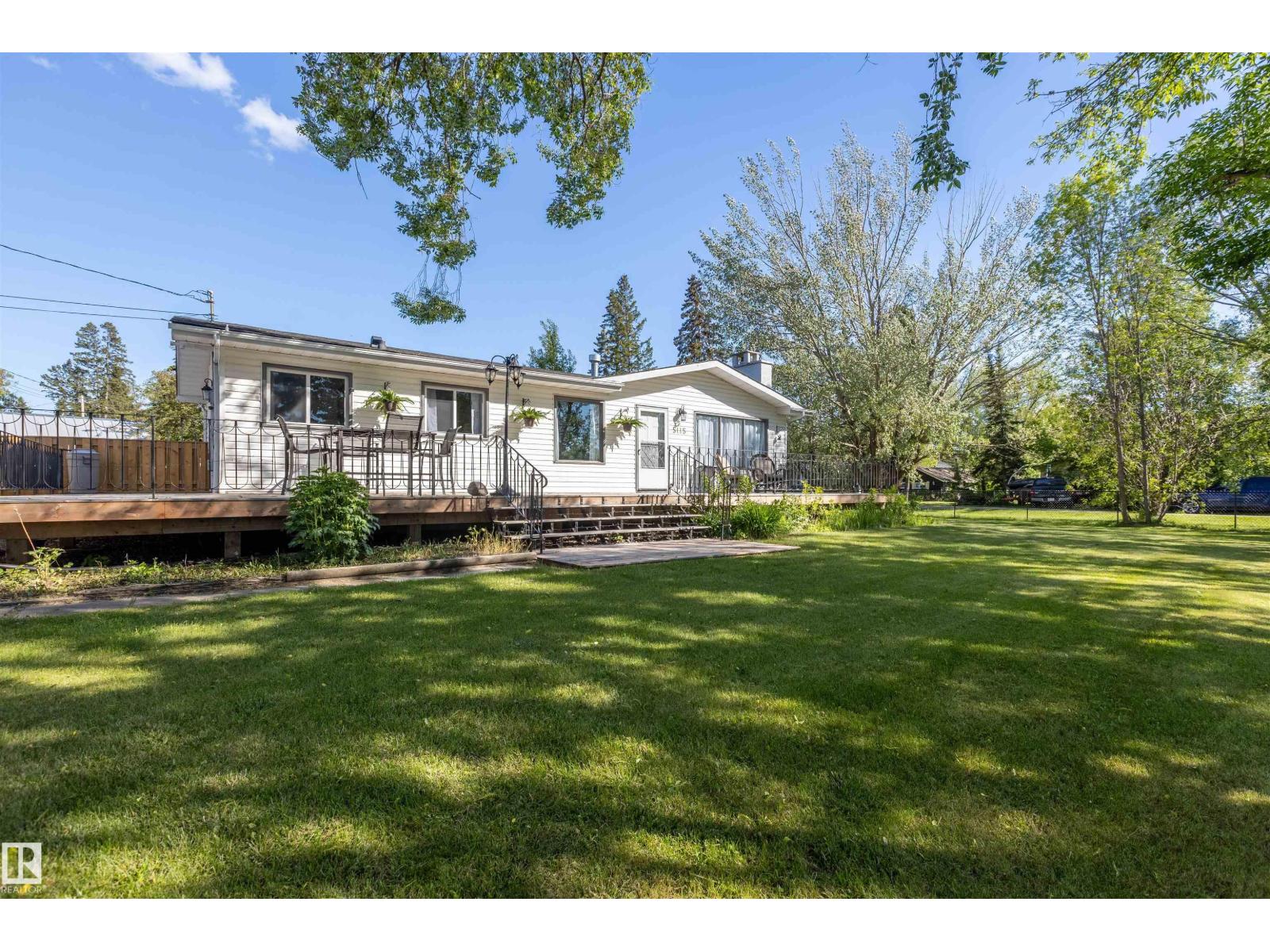 5115 49 AV Property Photo 1