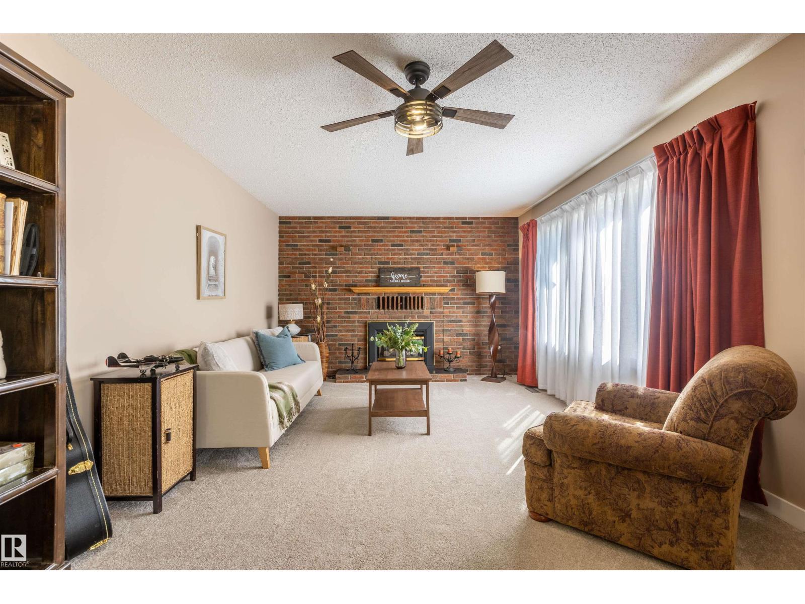 5115 49 Av Property Photo 12