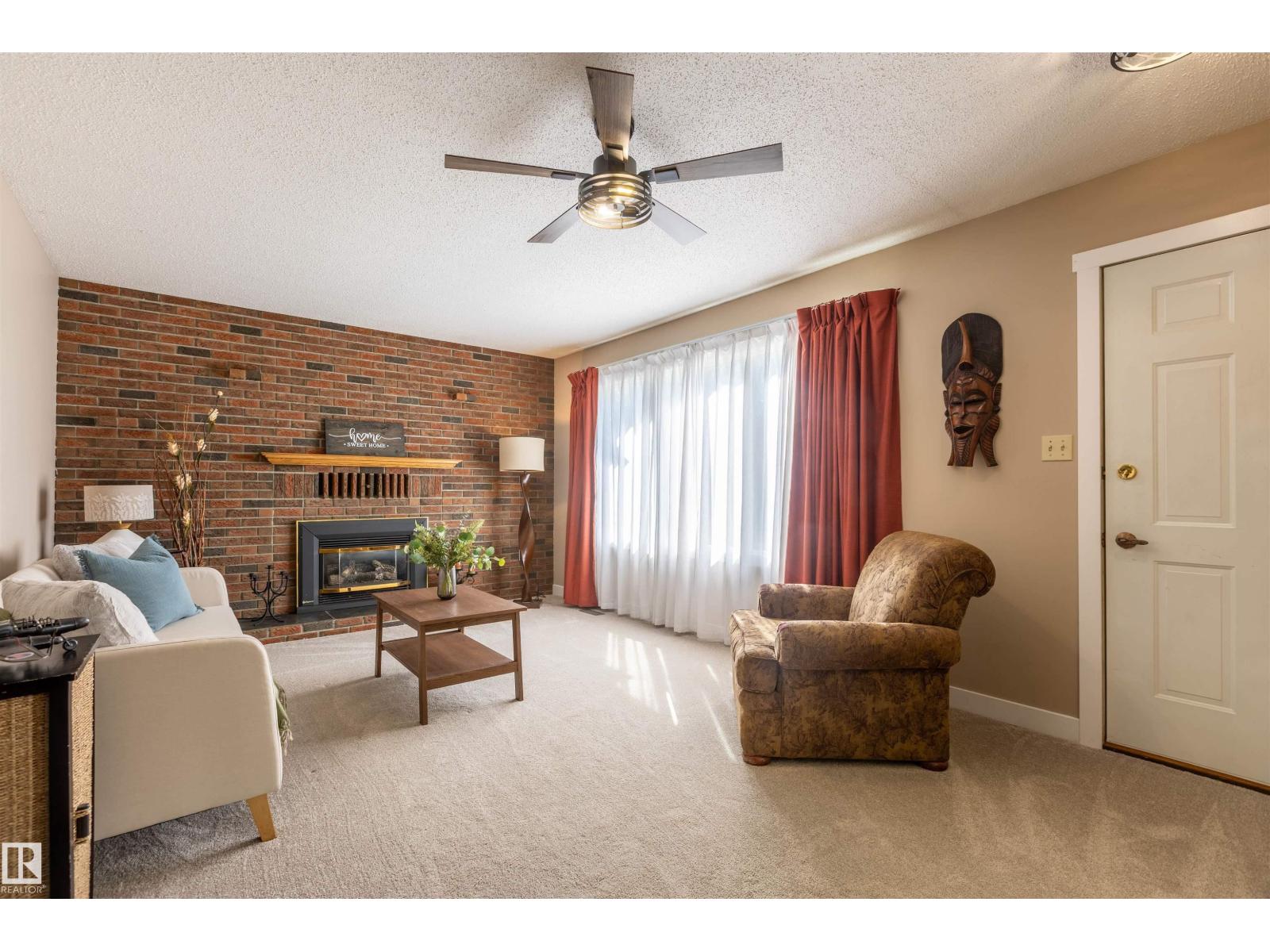 5115 49 Av Property Photo 16