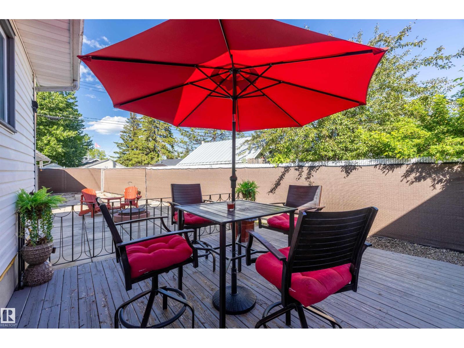 5115 49 Av Property Photo 35