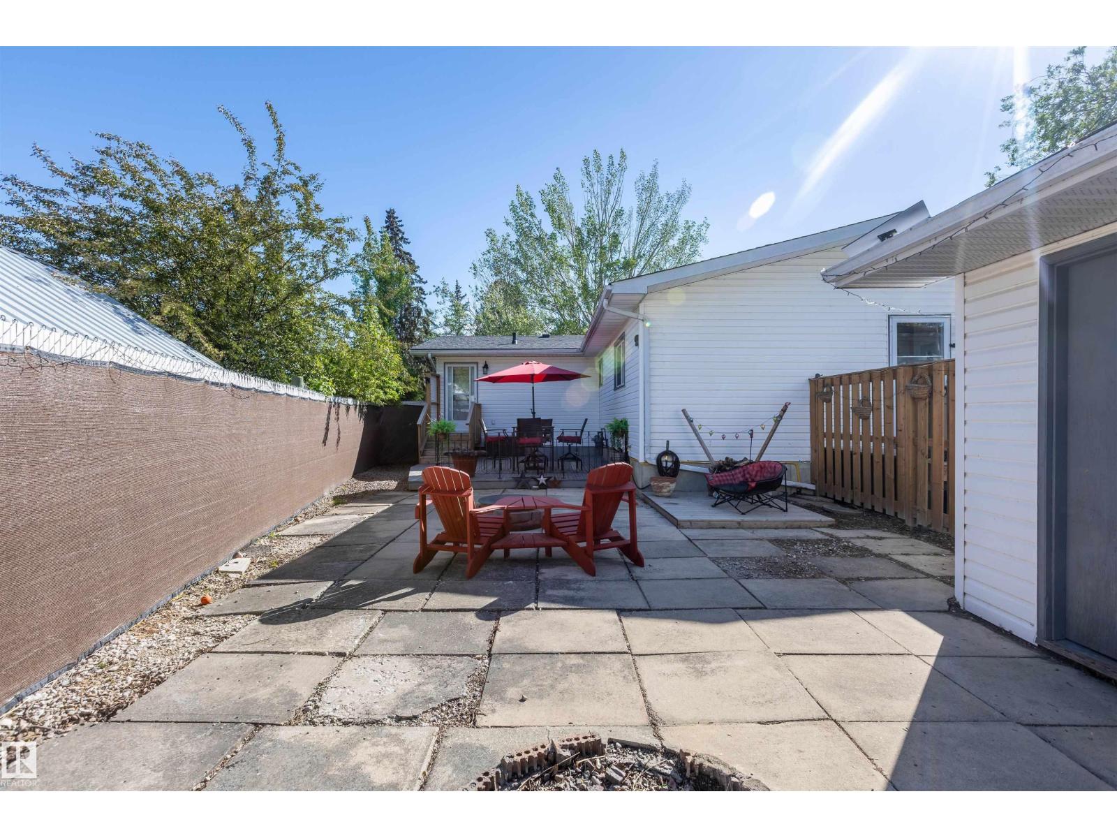 5115 49 Av Property Photo 40