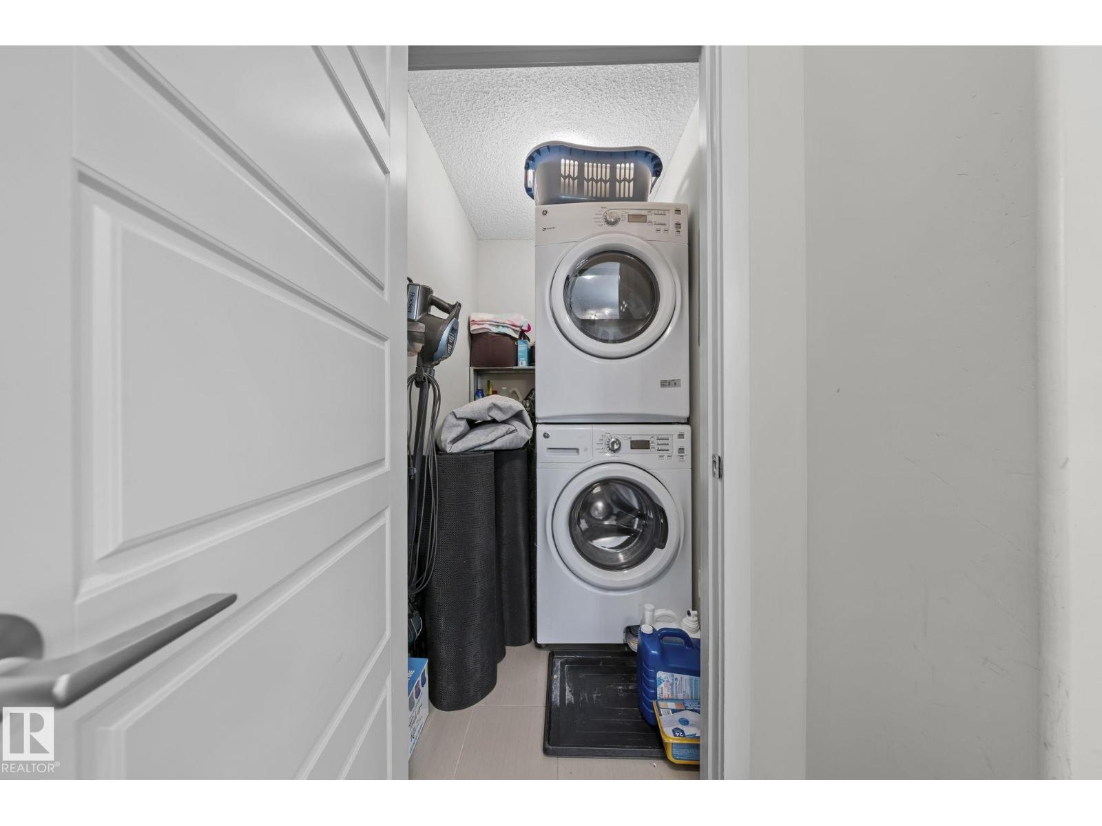 #207 320 Ambleside Li Sw Property Photo 21