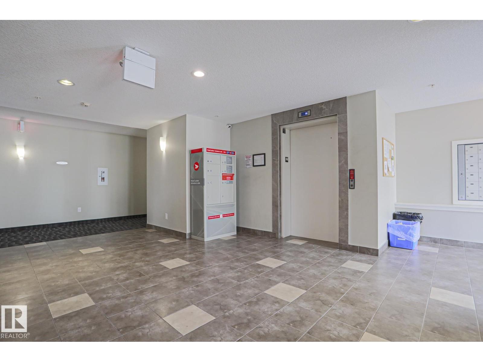 #411 3353 16a Av Nw Property Photo 2