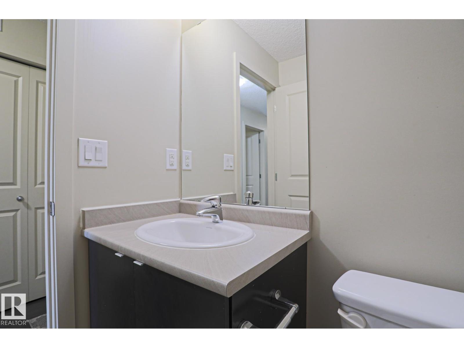 #411 3353 16a Av Nw Property Photo 27