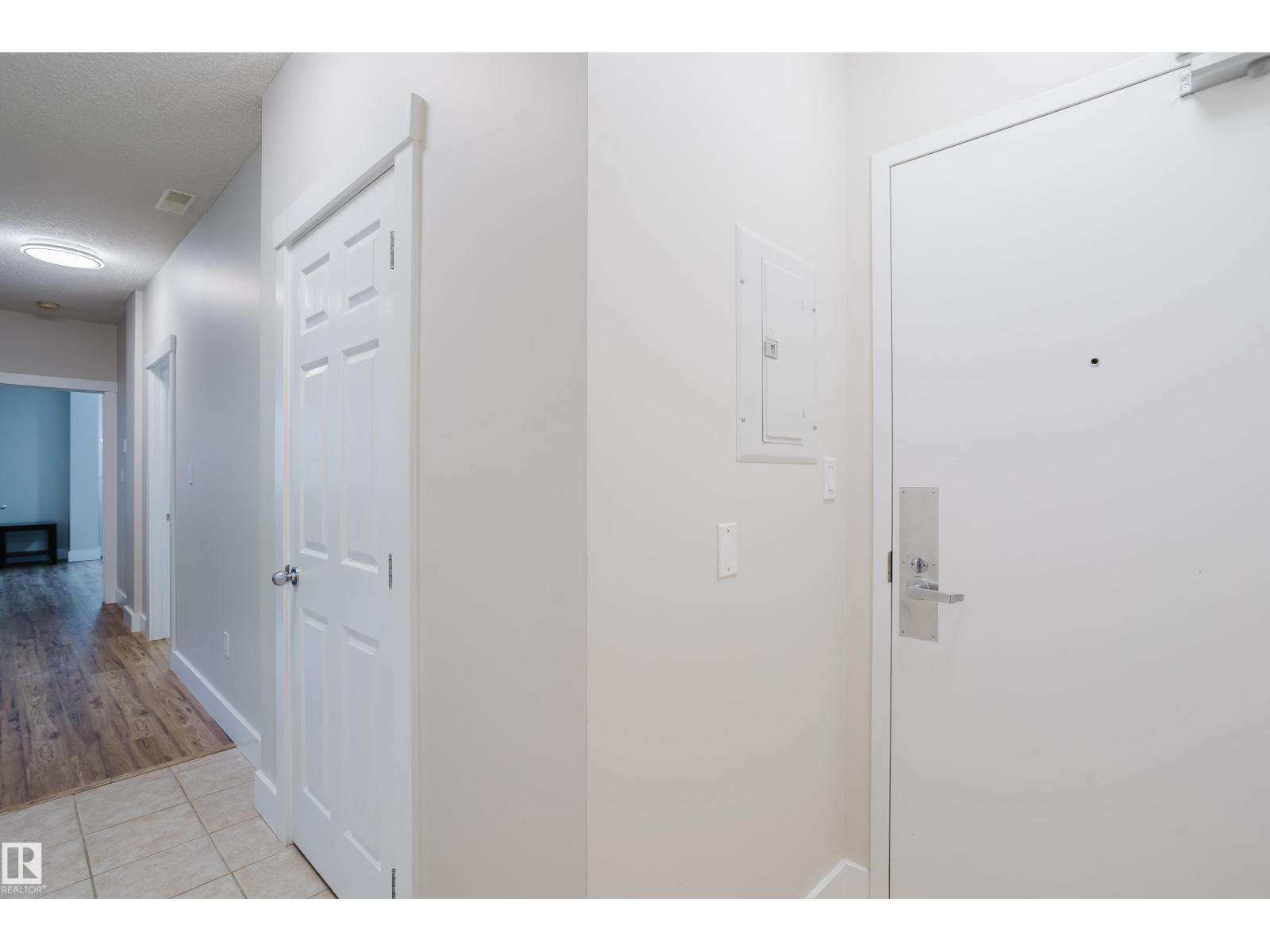 #407 9919 105 St Nw Property Photo 3