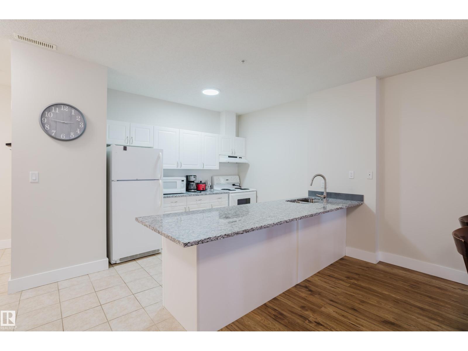 #407 9919 105 St Nw Property Photo 6