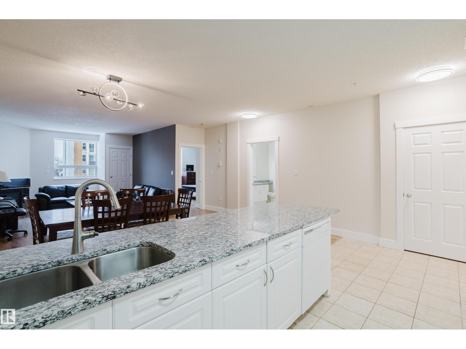 #407 9919 105 St Nw Property Photo 10