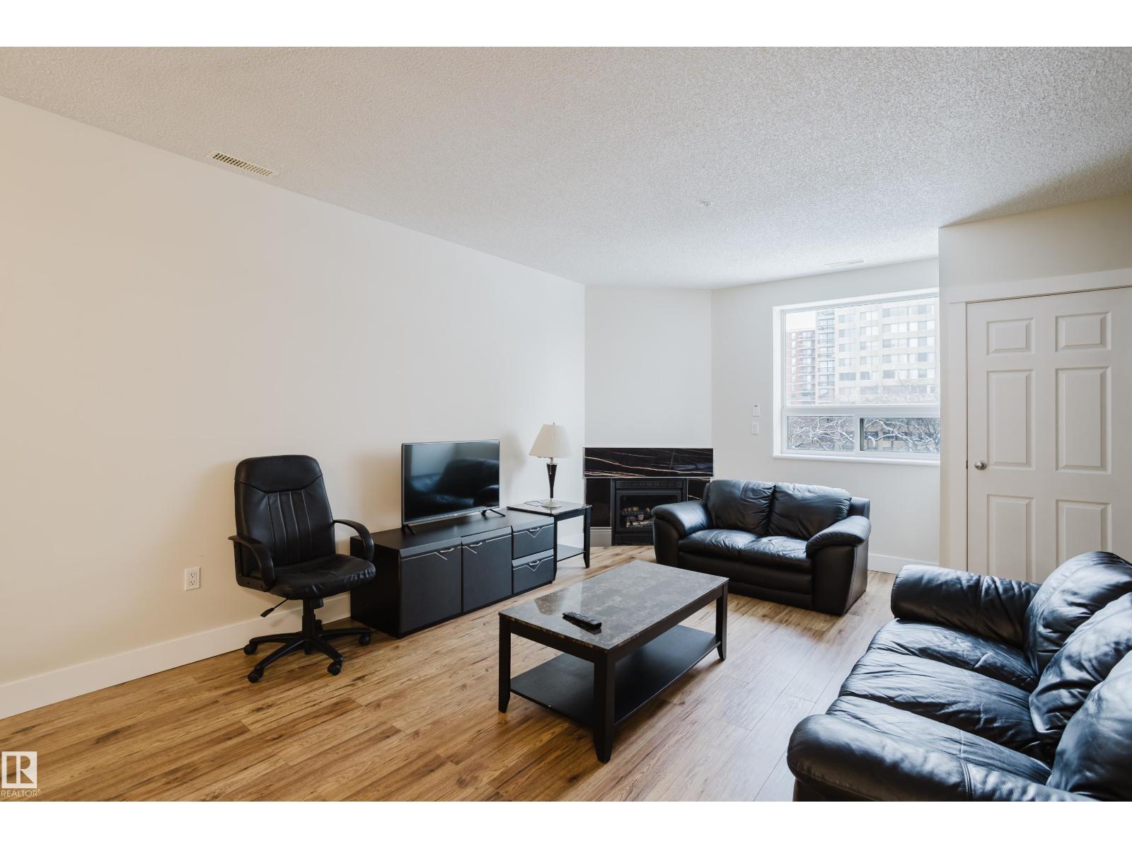 #407 9919 105 St Nw Property Photo 18