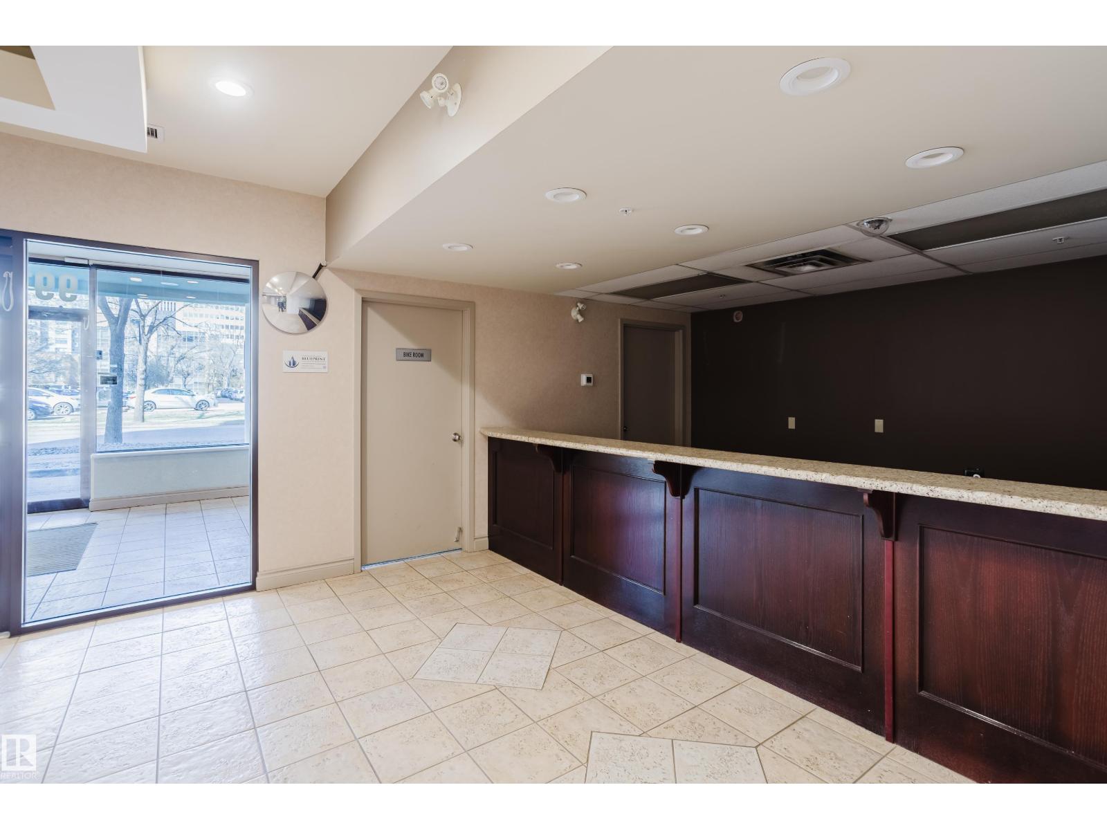 #407 9919 105 St Nw Property Photo 38