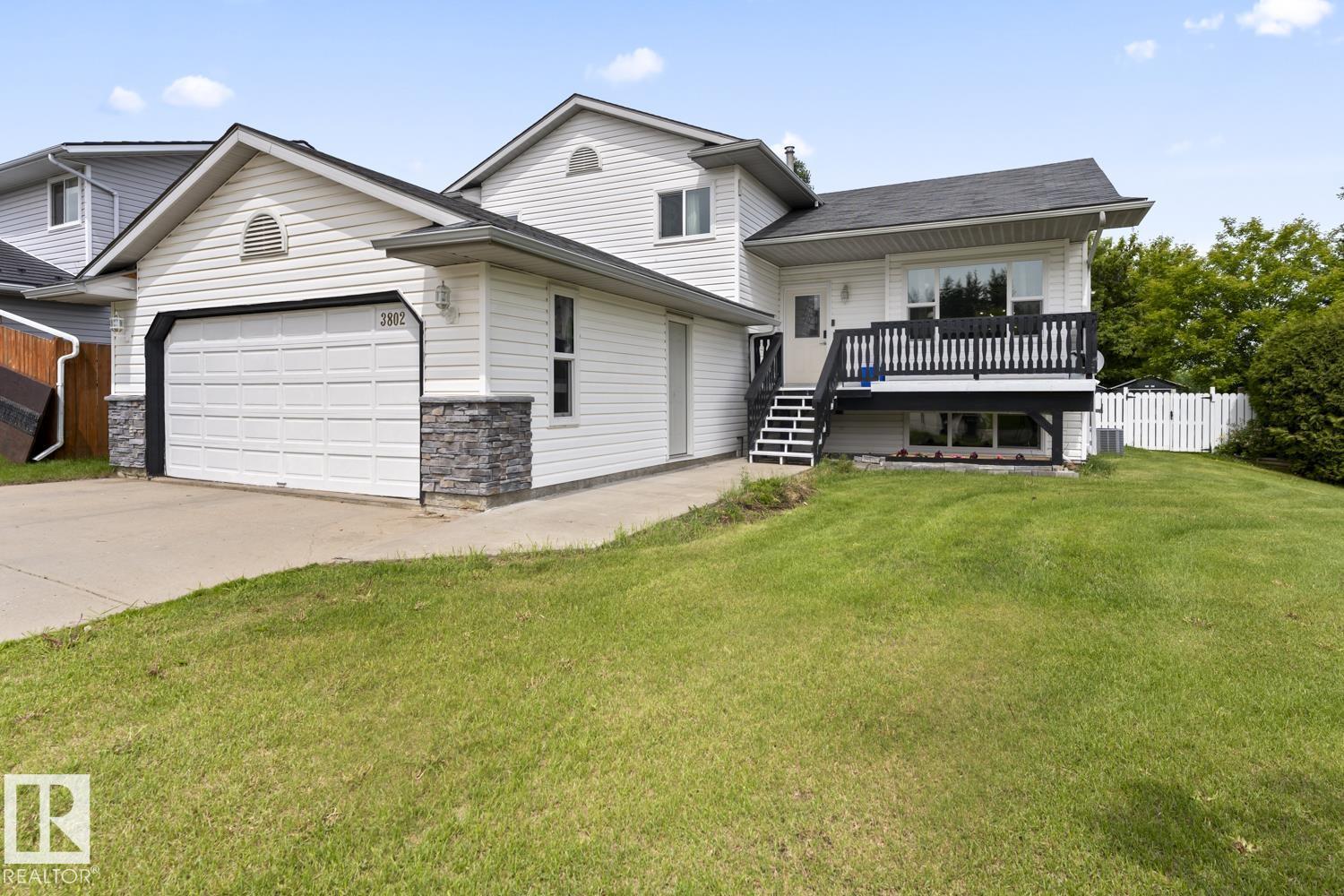 3802 51 Av Property Photo 1