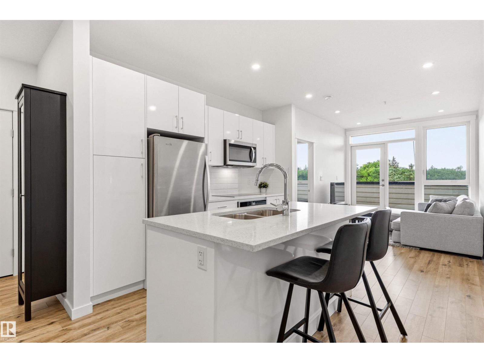 #413 11503 76 Av Nw Property Photo 7
