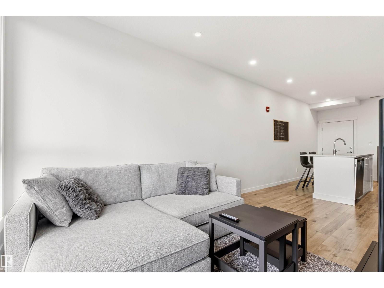 #413 11503 76 Av Nw Property Photo 14