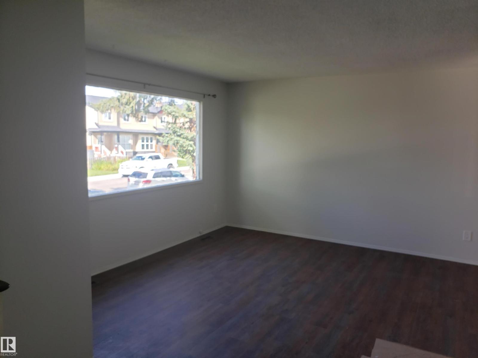 10219a 155 St Nw Property Photo 2