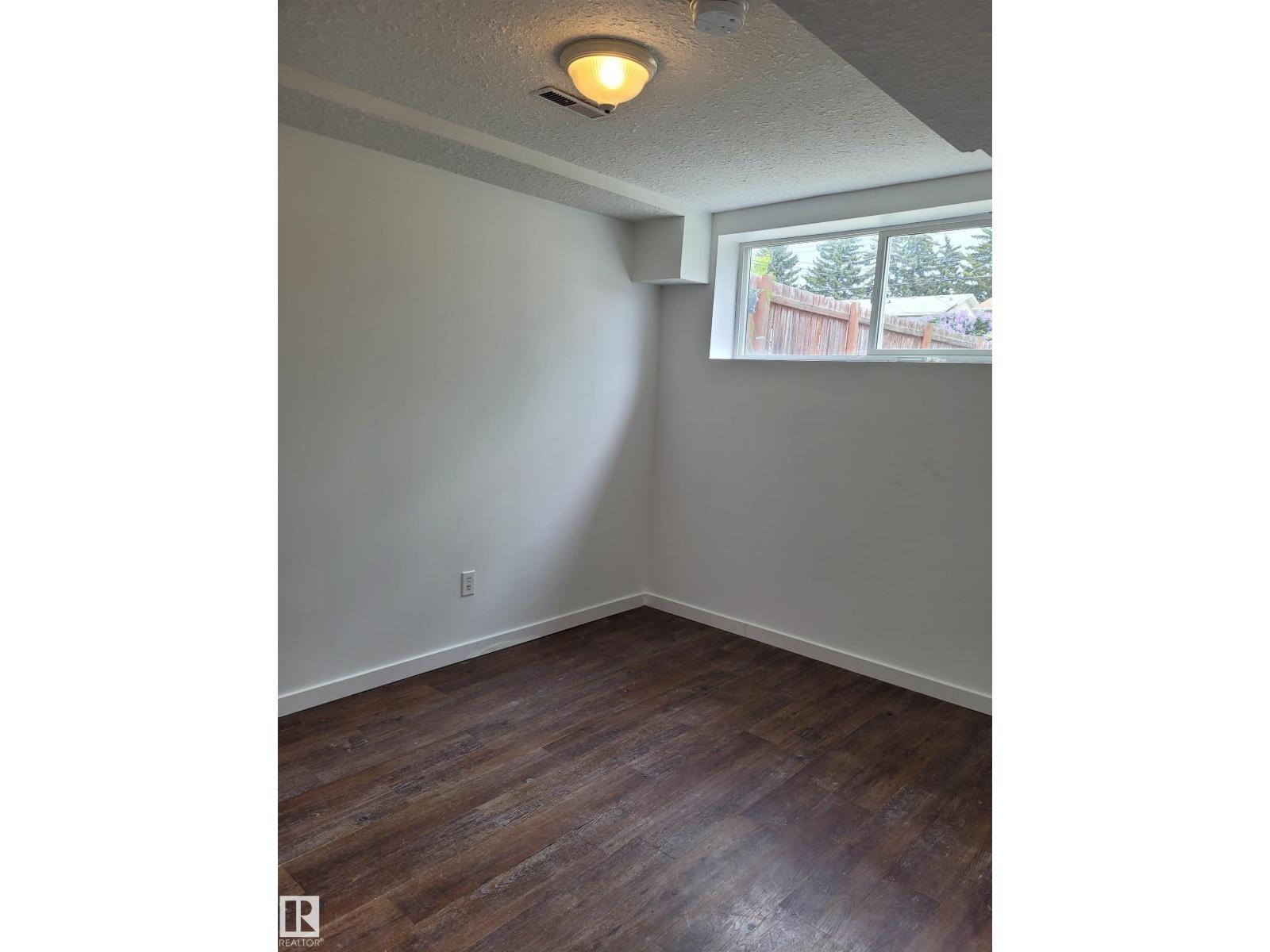 10219a 155 St Nw Property Photo 9
